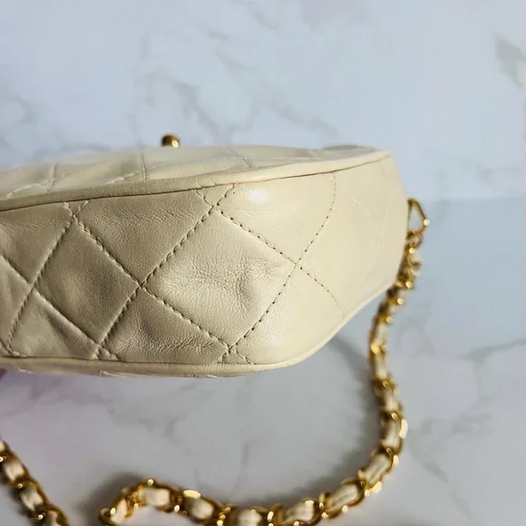 Chanel Cream Quilted Leather Crossbody Bag - Picture 11 of 12